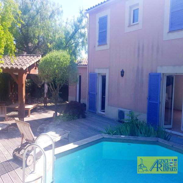 Selling Villas Biot 06410