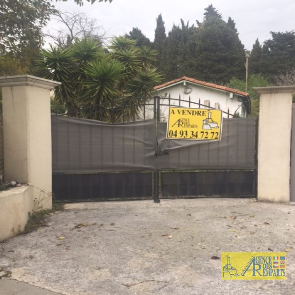 Selling Field Antibes 06600