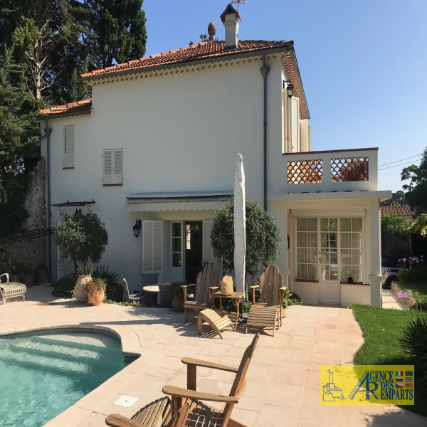 Selling Bastide Antibes 06160